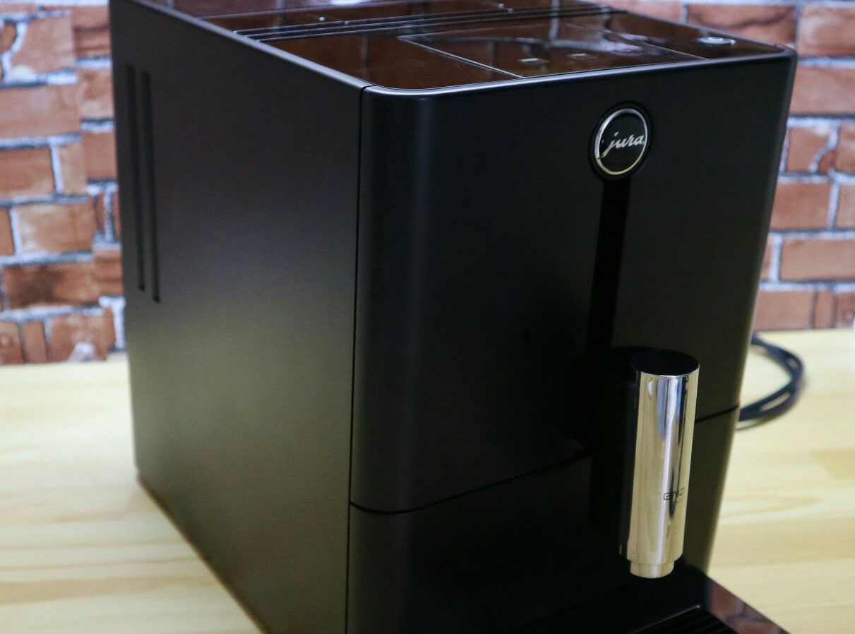 ENA マイクロ1 レビュー】評判がいい全自動エスプレッソマシンを使用